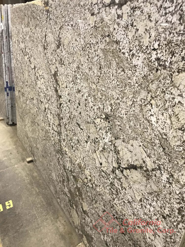 Granite – Lucky White slab-min